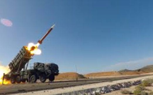 Ukraine nhận hệ thống Patriot, tuyên bố bắn hạ tên lửa siêu vượt âm Kinzhal của Nga