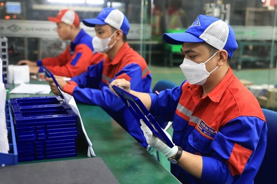 Chênh lệch mức tăng lương tối thiểu và lương thực tế