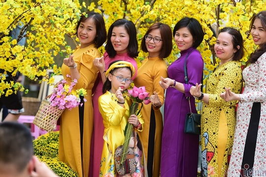 Thủ tướng yêu cầu chi trả đầy đủ lương, tiền thưởng Tết cho người lao động