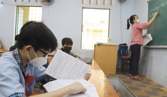 Đừng để lương giáo viên vẫn là điều "sẽ tiếp tục đề xuất"