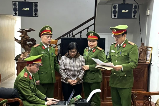 Bắt tạm giam 2 bị can trong vụ án xảy ra ở Sở Giáo dục và Đào tạo Hà Giang