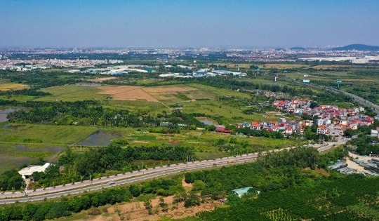 Sẵn tiền tỷ, có nên đầu tư đất nền vào dịp cuối năm nay?