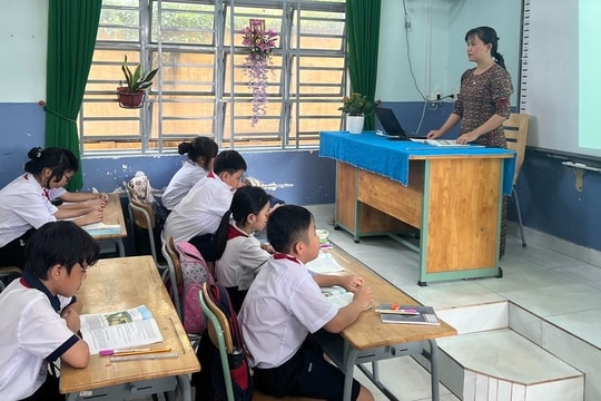 Cấm giáo viên cắt giảm nội dung chương trình chính khóa để dạy thêm
