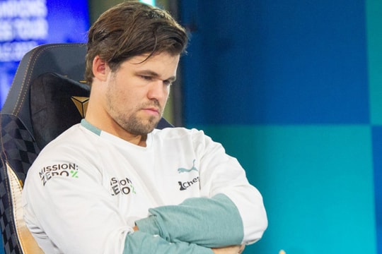 Carlsen lần thứ ba vô địch Champions Chess Tour