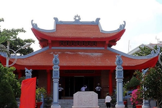 Đền thờ Bác Hồ ở Trường Sa