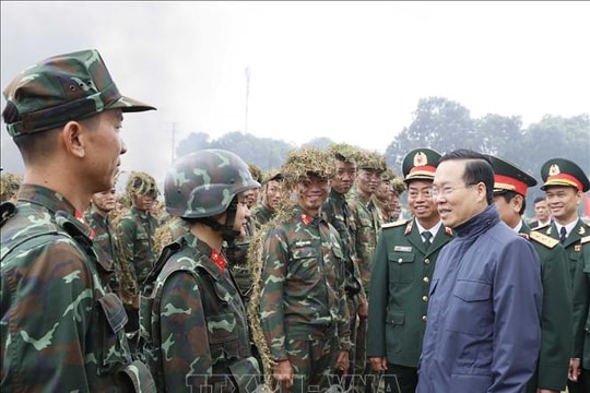 Chủ tịch nước Võ Văn Thưởng kiểm tra công tác sẵn sàng chiến đấu của Bộ đội Đặc công