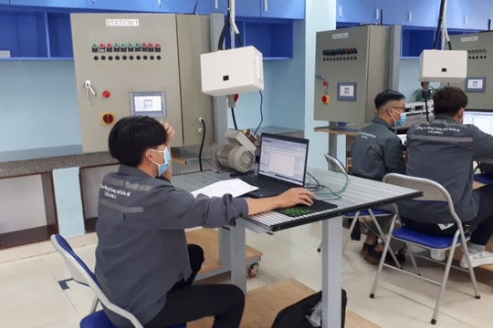 Sớm ban hành bộ tiêu chí, tiêu chuẩn về trường nghề số