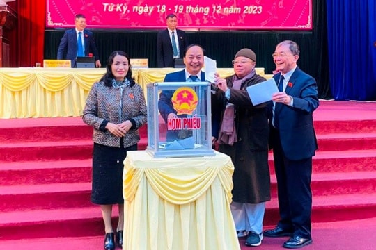 Lấy phiếu tín nhiệm ở Tứ Kỳ, đồng chí Nguyễn Ngọc Sẫm đạt số phiếu tín nhiệm cao cao nhất