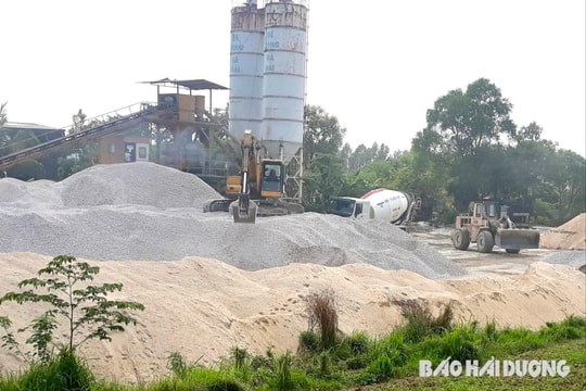 Xử lý ô nhiễm môi trường qua thông tin "đường dây nóng"