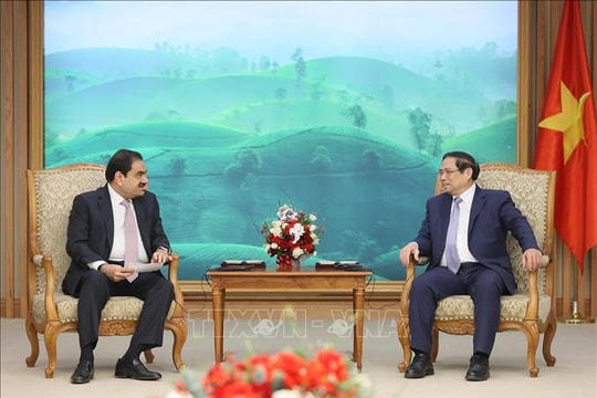 Thủ tướng Phạm Minh Chính tiếp Chủ tịch Tập đoàn Adani, Ấn Độ