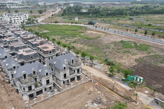 Thị trường bất động sản vẫn cần phải theo dõi sát và tháo gỡ trong năm 2024