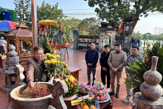 Tưởng nhớ nữ tướng giả nam đánh đuổi giặc Tống