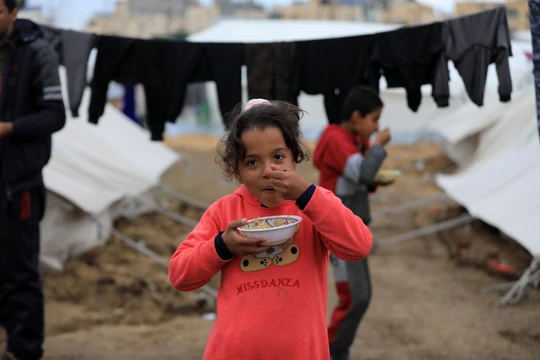 UNICEF cảnh báo 80% số trẻ em ở Gaza đối mặt nguy cơ suy dinh dưỡng nghiêm trọng