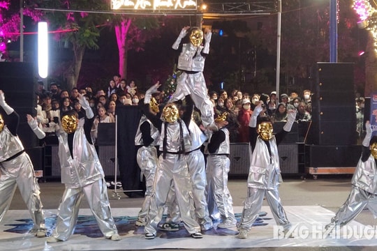 Trường THPT Hồng Quang nhất Liên hoan nhóm nhảy Street Show năm 2023
