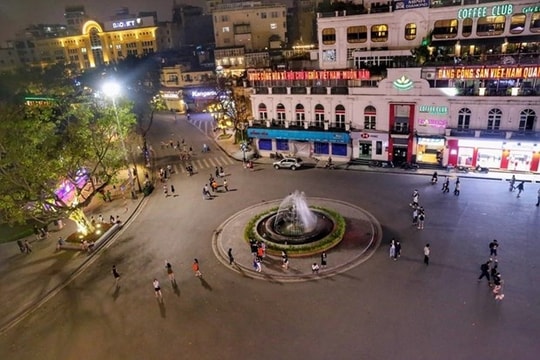 Ha Noi's Hoan Kiem pedestrian space to open throughout New Year 2024 holiday