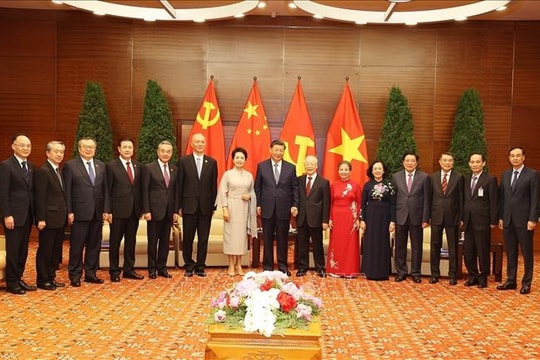 Vững bước vượt sóng bằng nội lực