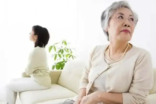 Kể tội con dâu với thông gia