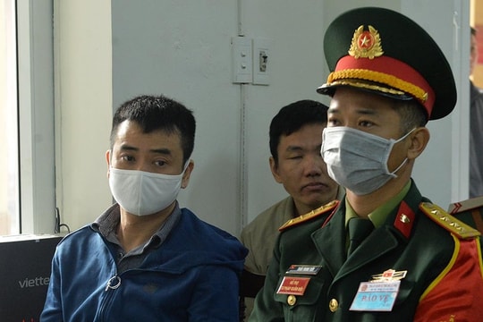 Phan Quốc Việt cùng nhiều bị cáo hầu tòa vụ Việt Á