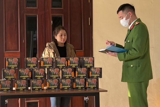 Một phụ nữ ở Bình Giang cất giấu 20 giàn pháo hoa nổ bán kiếm lời