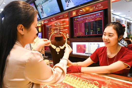 Méo mặt vì vàng tăng giá
