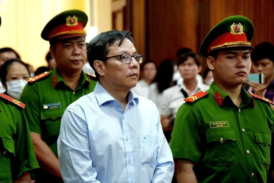 Xét xử vụ án "lạm quyền khi thi hành công vụ" xảy ra tại Saigon Co.op