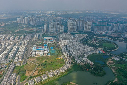 Địa ốc 2024 có tiếp làn sóng giảm giá?