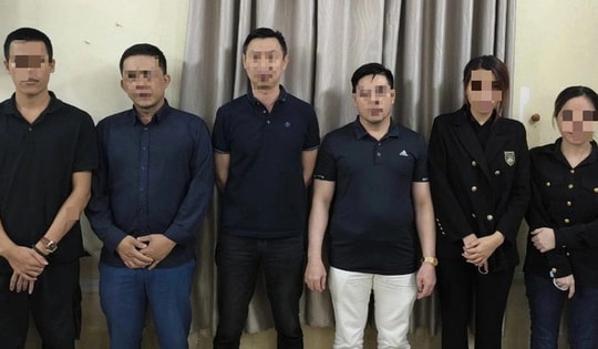 Triệt phá ổ bán dâm với 200 tiếp viên