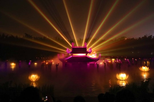 “The Quintessence of Tonkin” - Distinctive night tour in Ha Noi