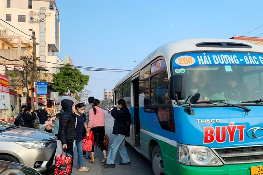 Giao thông Hải Dương nhộn nhịp trong ngày cuối kỳ nghỉ Tết Dương lịch