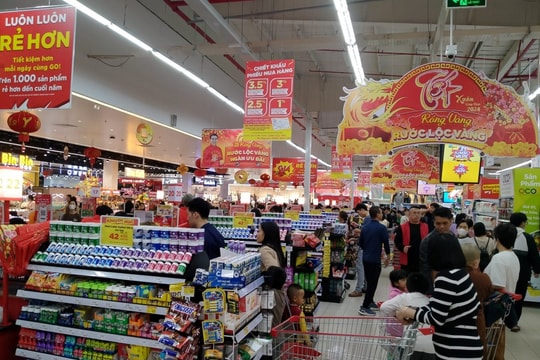 Chợ dân sinh, siêu thị ở Hải Dương đông đúc dịp nghỉ Tết dương lịch