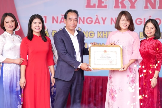 Trường Mầm non Thanh Bình được Bộ Giáo dục và Đào tạo tặng Bằng khen 