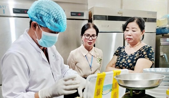 2.100 người ngộ độc, 28 người chết mỗi năm, báo động thực phẩm bẩn