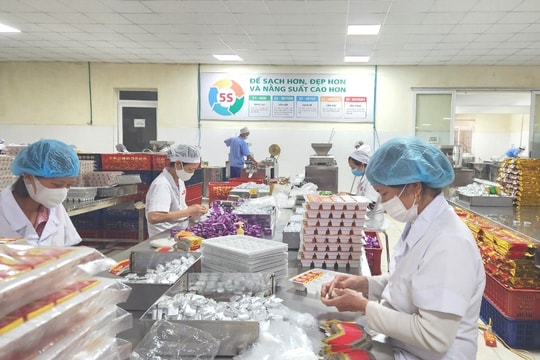 Mung bean cake producers begin New Year season