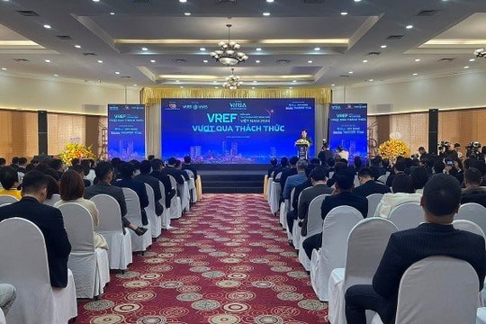 "Bất động sản mất vị trí top đầu trong danh mục đầu tư 2023"