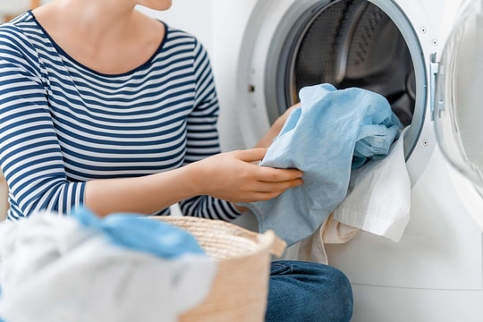 7 lý do khiến quần áo giặt rồi vẫn bẩn