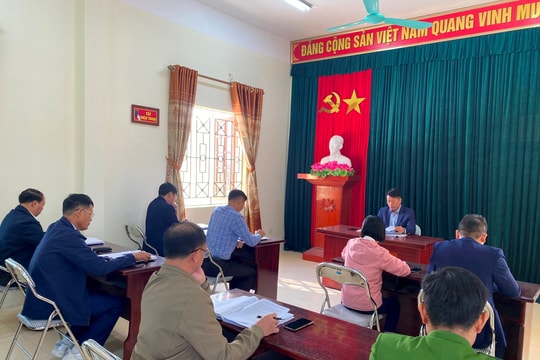 Tạm dừng bầu các chức danh cán bộ cấp xã