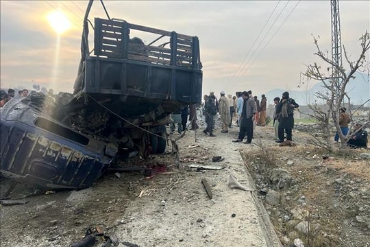 Nhóm Taliban tại Pakistan thừa nhận tiến hành vụ đánh bom xe cảnh sát