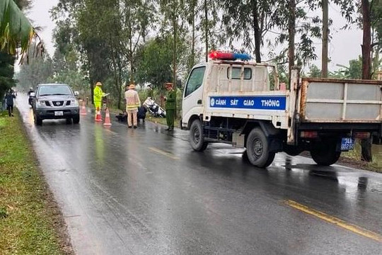 Va chạm xe máy trên đường 392, một phụ nữ 62 tuổi ở Thanh Miện tử vong tại bệnh viện