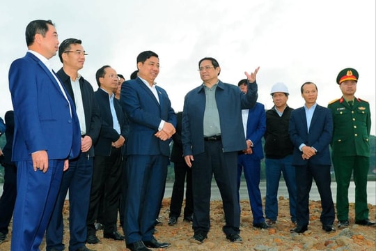 Prime Minister makes field trips to key projects in Hai Duong