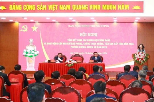 Xử lý nghiêm minh hành vi bao che, dung túng, tiếp tay cho tham nhũng