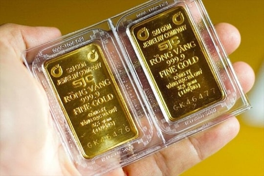Giá vàng tăng 1,3 triệu đồng/lượng so với đầu giờ sáng