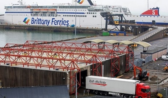 Bộ Ngoại giao lên tiếng về có 3 người Việt trong container đông lạnh ở Ireland