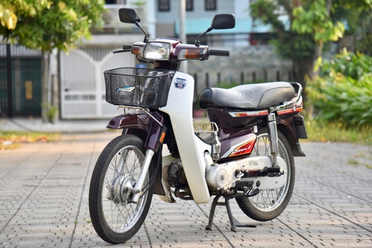 Honda Dream II - biểu tượng "nồi đồng cối đá" ba thập kỷ trước