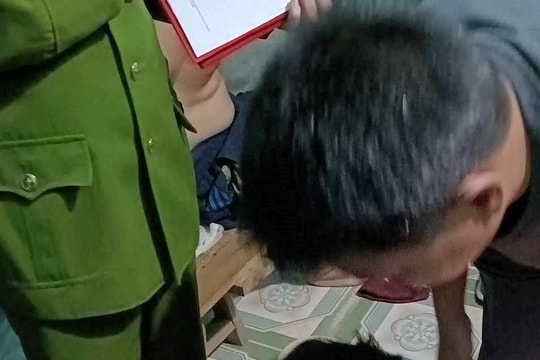 Đôi bạn tổ chức sử dụng ma túy tại phòng trọ