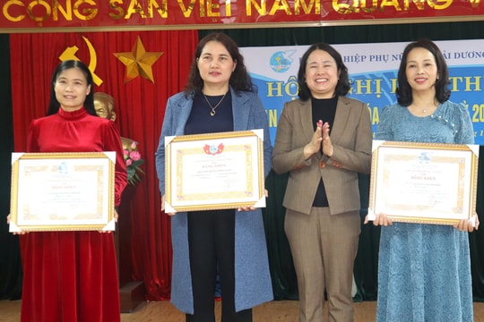 Phụ nữ Hải Dương thi đua ứng dụng công nghệ thông tin trong hoạt động
