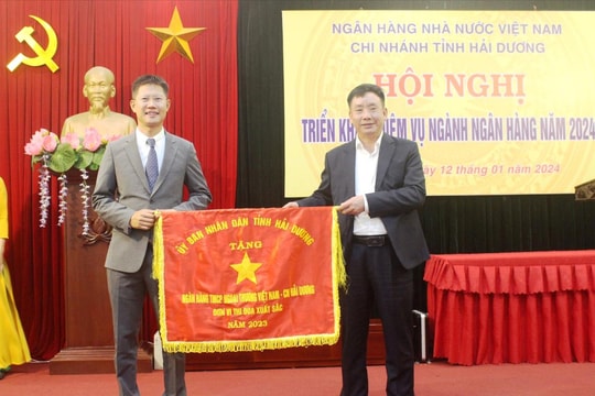 Ngành ngân hàng cần đồng hành cùng khách hàng theo phương châm "lợi ích hài hòa, rủi ro chia sẻ"