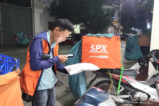 Đơn hàng nhiều, người giao hàng ở Hải Dương thu nhập khá