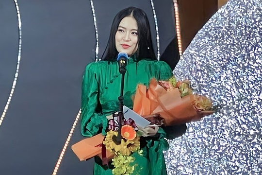 Hoàng Thùy Linh là “Ca sĩ nổi bật của năm 2023”