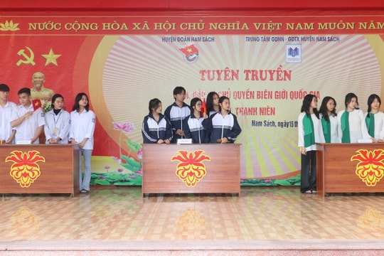 Nam Sách tuyên truyền về biển đảo cho trên 1.200 đoàn viên thanh niên, học sinh