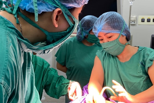 Suýt chết do tự phá thai bằng thuốc